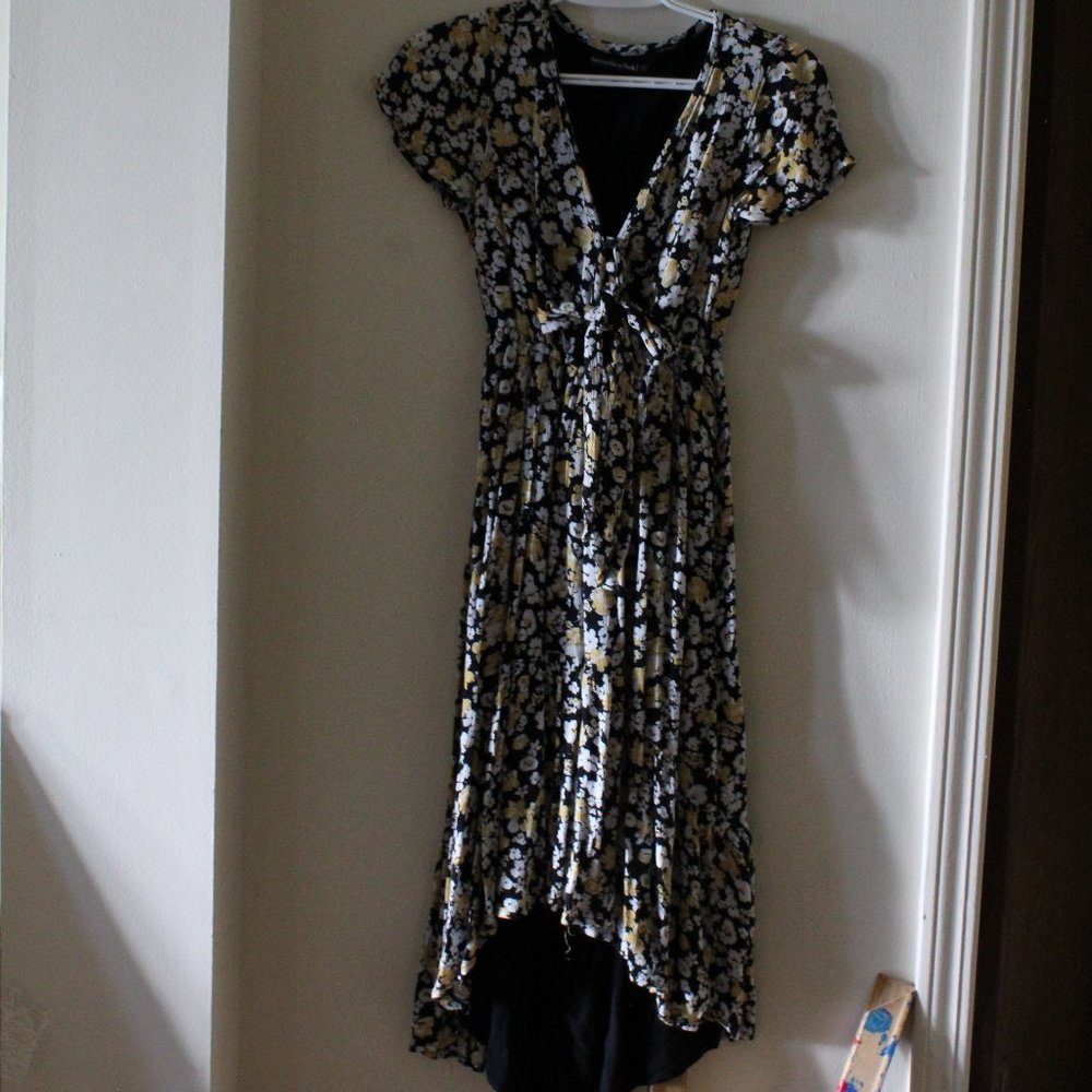 ABERCROMBIE & FITCH | RUFFLE HEM MIDI DRESS